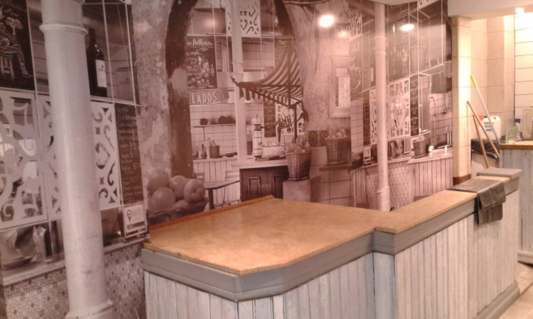 EXCELENTE UBICACION,PARA ESTE LOCAL, a metros del shopping los gallegos