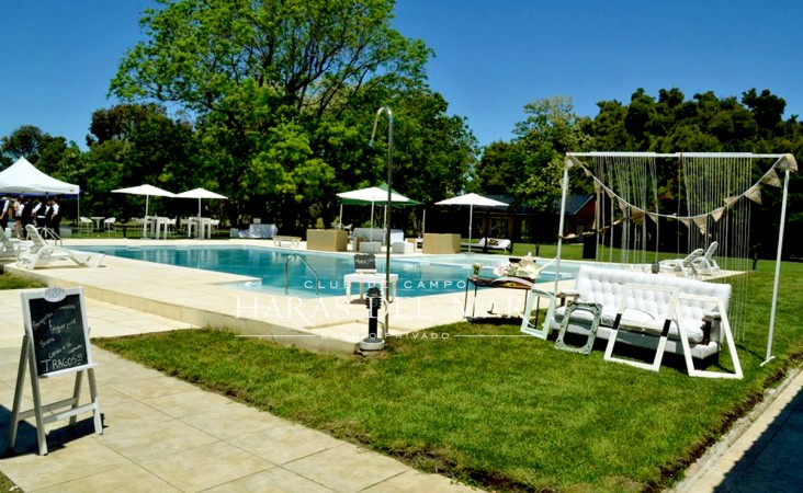 nuevo,  moderno, optimo,hemroso chalet de 4 ambientes, con garaje ,parque y galería