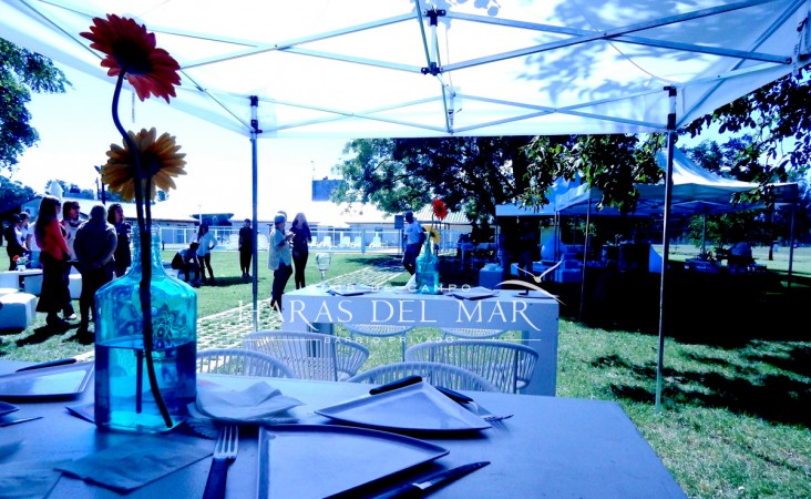 nuevo,  moderno, optimo,hemroso chalet de 4 ambientes, con garaje ,parque y galería