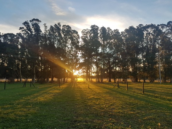 nuevo,  moderno, optimo,hemroso chalet de 4 ambientes, con garaje ,parque y galería