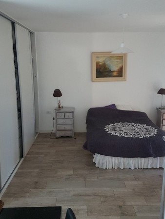 nuevo,  moderno, optimo,hemroso chalet de 4 ambientes, con garaje ,parque y galería