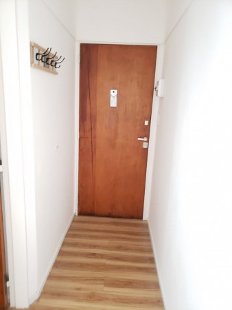 VENTA DPTO. CON RENTA !!!,  DPTO. 2 AMB. CON DEPENDENCIAS !!!!! AL FRENTE,  IMPEC. PZA. COLON. CON RENTA!