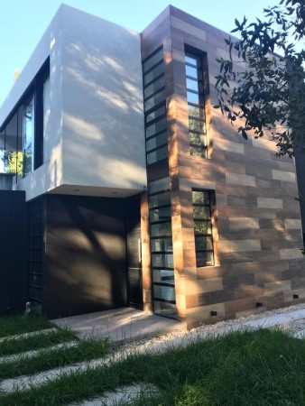 VENTA BOSQUE PERALTA RAMOS !!!! CHALET  MODERNO,  HERMOSO, NUEVO 