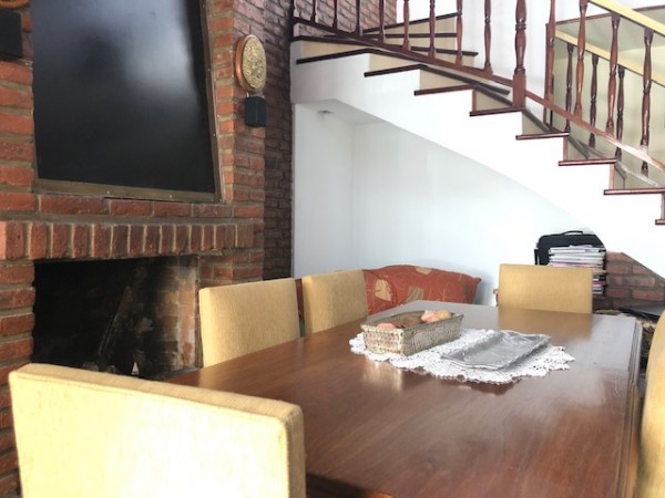 hermoso chalet en colina, amplio, impecable, consulte !!!!