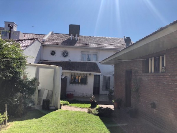 hermoso chalet en colina, amplio, impecable, consulte !!!!