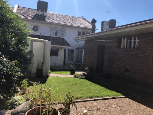 hermoso chalet en colina, amplio, impecable, consulte !!!!