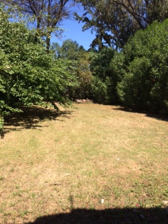 CON RENTA !!!! hermoso chalecito en acantilados, gran parque