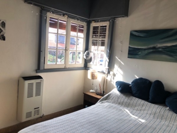 chalet playa grande, parque, garaje doble y departamento de entrada independiente.