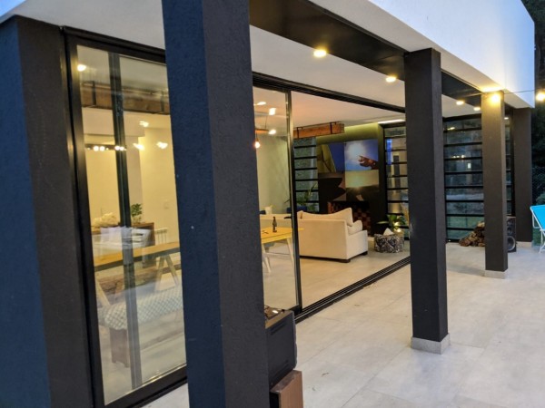 VENTA BOSQUE PERALTA RAMOS !!!! CHALET  MODERNO,  HERMOSO, NUEVO 