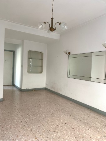 DEPARTAMENTO PISO CON PATIO, MAS BAULERA Y DOS LOCALES  