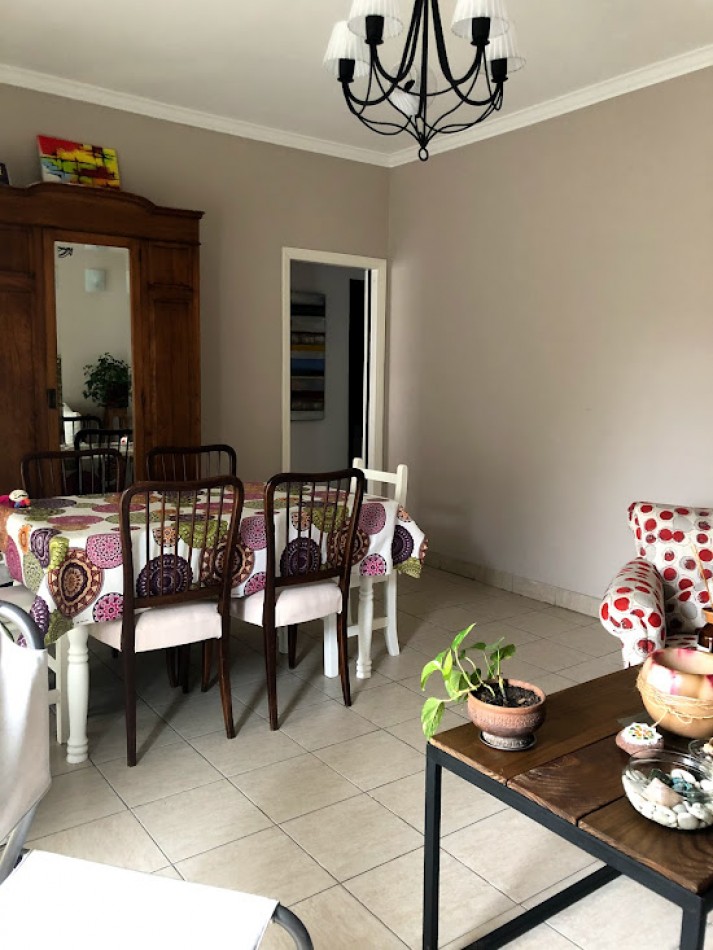 ALQUILER por temporada corta o de verano en  Mar del Plata !!! DISPONIBLE DICIEMBRE DEPARTAMENTO EN PH DE   2 amb.  2/3 PLAZAS. MUY AMPLIO, LUMINOSO Y TRANQUILO.  ZONA CHAUVIN, 1o PISO POR  ESCALERA,  HERMOSO !!!!