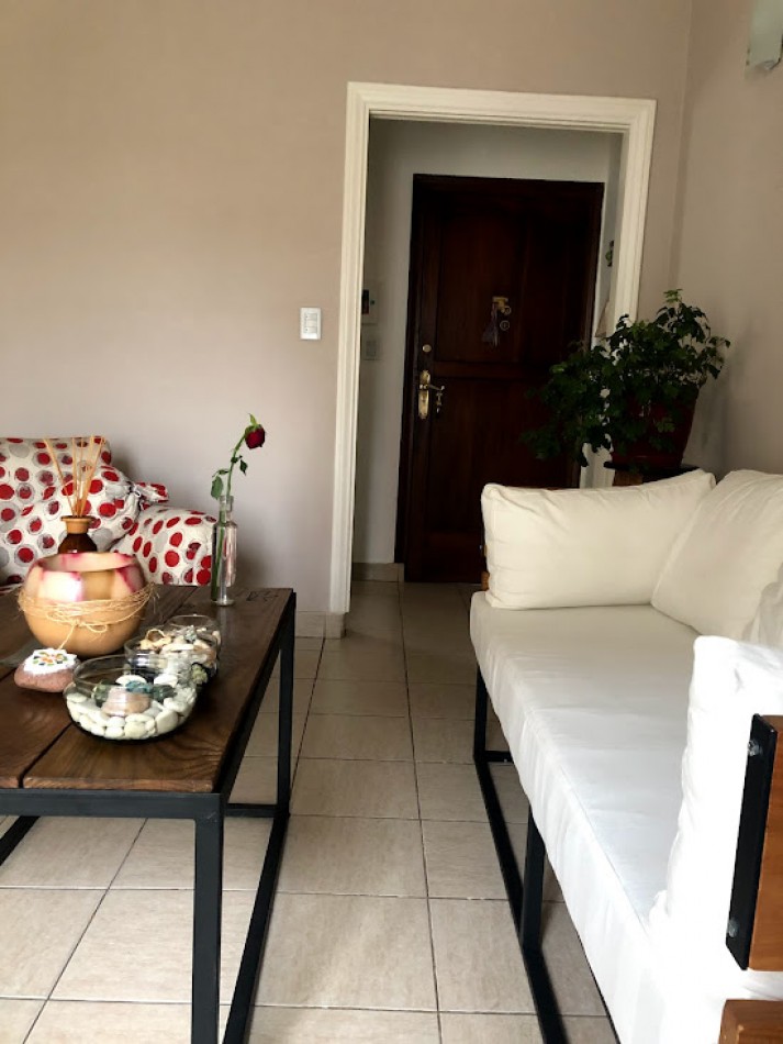 ALQUILER por temporada corta o de verano en  Mar del Plata !!! DISPONIBLE DICIEMBRE DEPARTAMENTO EN PH DE   2 amb.  2/3 PLAZAS. MUY AMPLIO, LUMINOSO Y TRANQUILO.  ZONA CHAUVIN, 1o PISO POR  ESCALERA,  HERMOSO !!!!