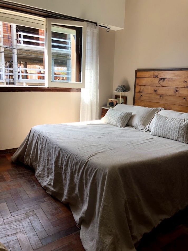 ALQUILER por temporada corta o de verano en  Mar del Plata !!! DISPONIBLE DICIEMBRE DEPARTAMENTO EN PH DE   2 amb.  2/3 PLAZAS. MUY AMPLIO, LUMINOSO Y TRANQUILO.  ZONA CHAUVIN, 1o PISO POR  ESCALERA,  HERMOSO !!!!