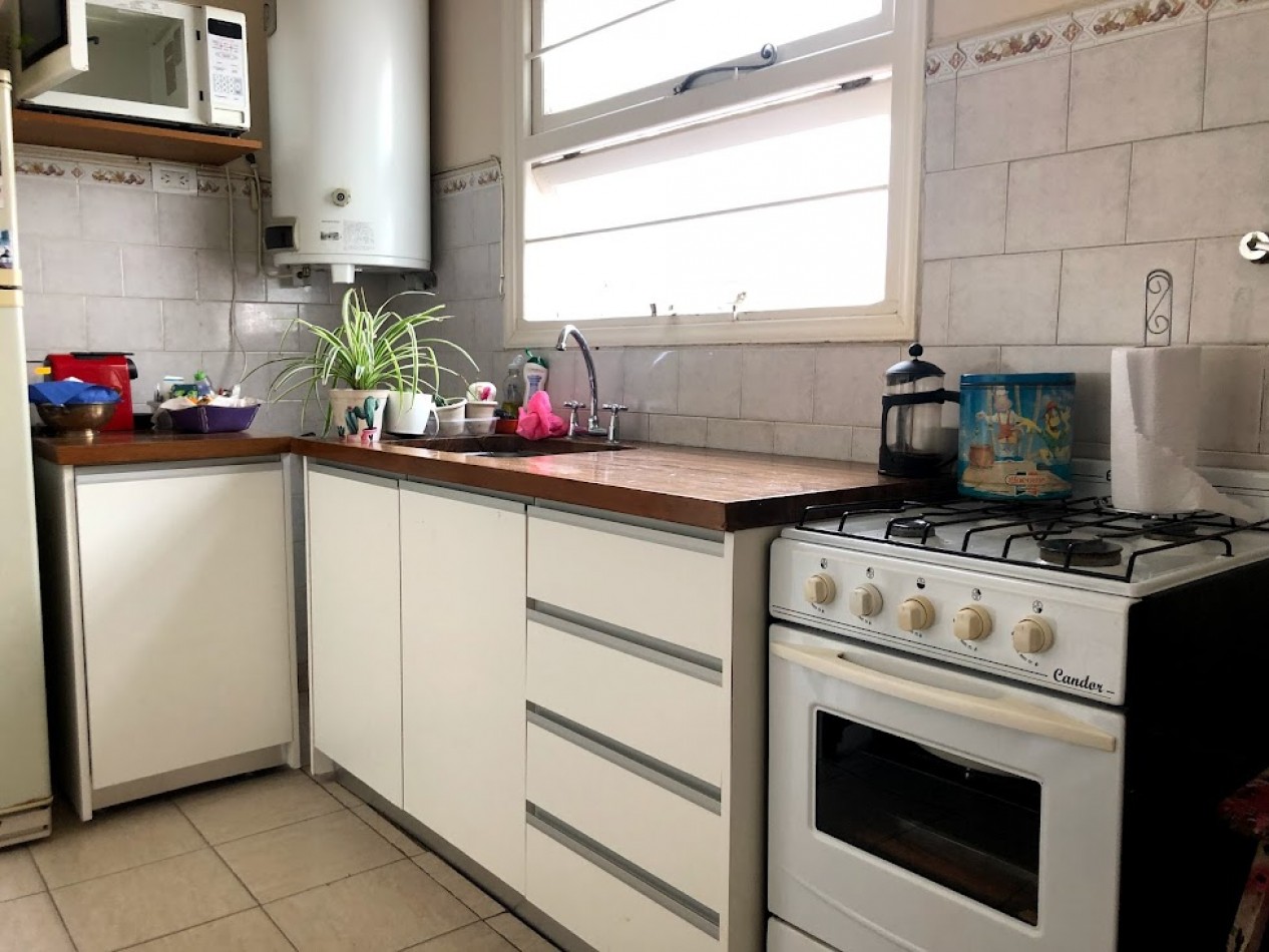 ALQUILER por temporada corta o de verano en  Mar del Plata !!! DISPONIBLE DICIEMBRE DEPARTAMENTO EN PH DE   2 amb.  2/3 PLAZAS. MUY AMPLIO, LUMINOSO Y TRANQUILO.  ZONA CHAUVIN, 1o PISO POR  ESCALERA,  HERMOSO !!!!