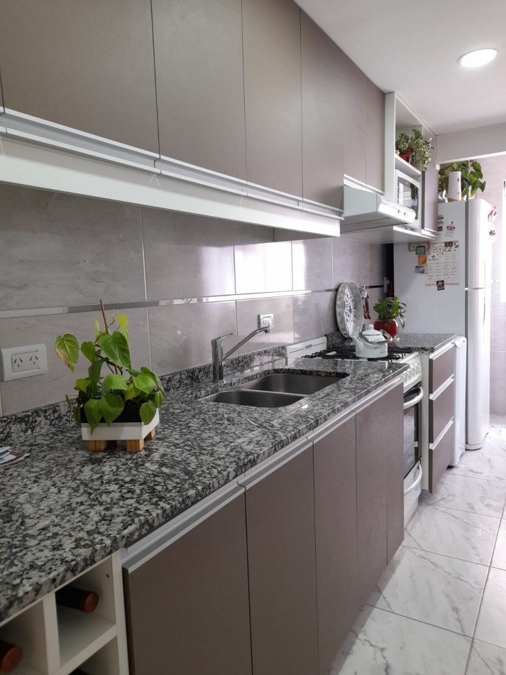 DEPARTAMENTO 3 AMB RECICLADO A NUEVO ZONA CENTRO 