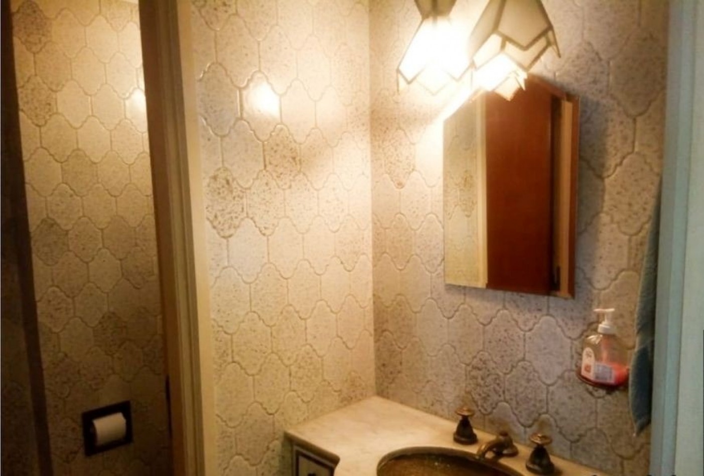 VENTA APTO LOCAL O  EDIFICIO. CHALET CLASICO MDP,  DE 6 AMBIENTES CON PATIO, PARRILLA, DESARROLLADO EN DOS PLANTAS, solo venta para proyecto comercial, o multifamiliar.