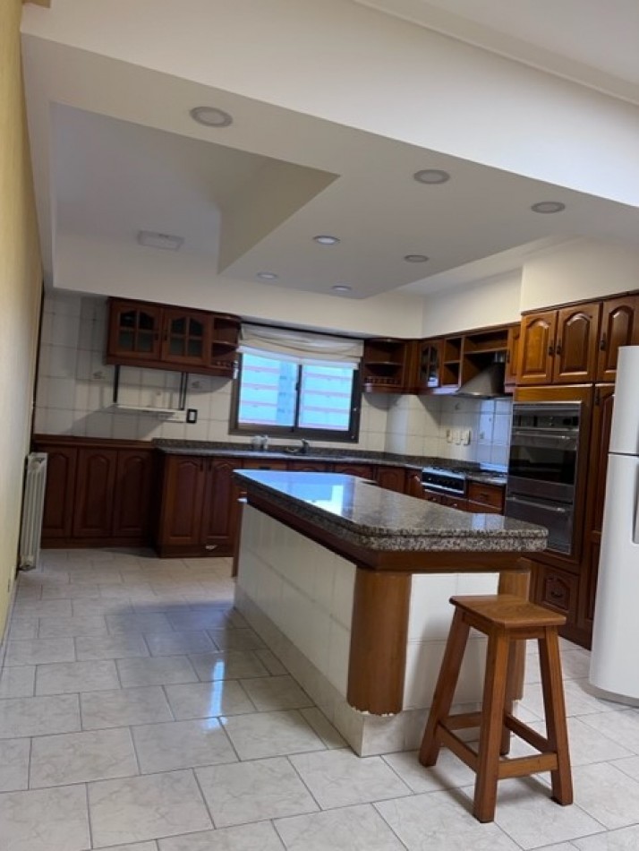 VENTA MDP,  ZONA CHAUVIN/MACROCENTRO, PISO UNICO EN SU ESTILO, CALIDAD, METRAJE, AMPLITUD DE AMBIENTES, VISTA PANORAMICA, CONSULTANOS !!!