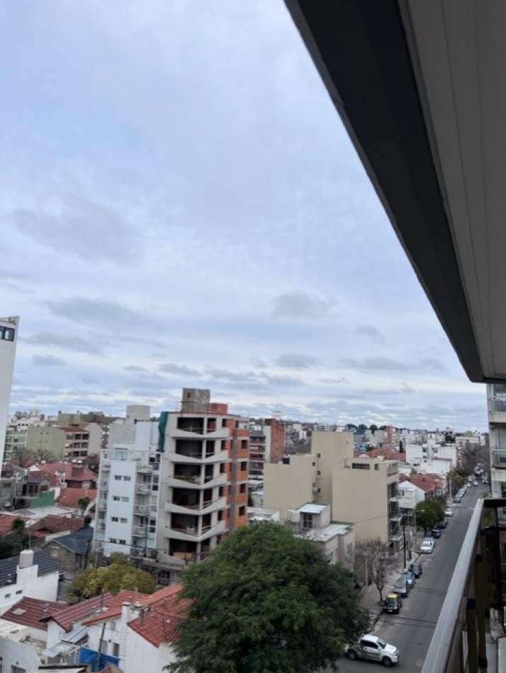 VENTA MDP,  ZONA CHAUVIN/MACROCENTRO, PISO UNICO EN SU ESTILO, CALIDAD, METRAJE, AMPLITUD DE AMBIENTES, VISTA PANORAMICA, CONSULTANOS !!!