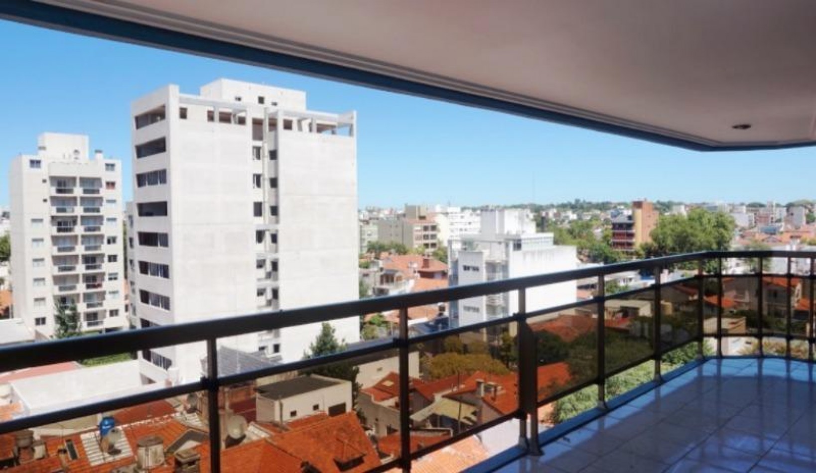 VENTA MDP,  ZONA CHAUVIN/MACROCENTRO, PISO UNICO EN SU ESTILO, CALIDAD, METRAJE, AMPLITUD DE AMBIENTES, VISTA PANORAMICA, CONSULTANOS !!!