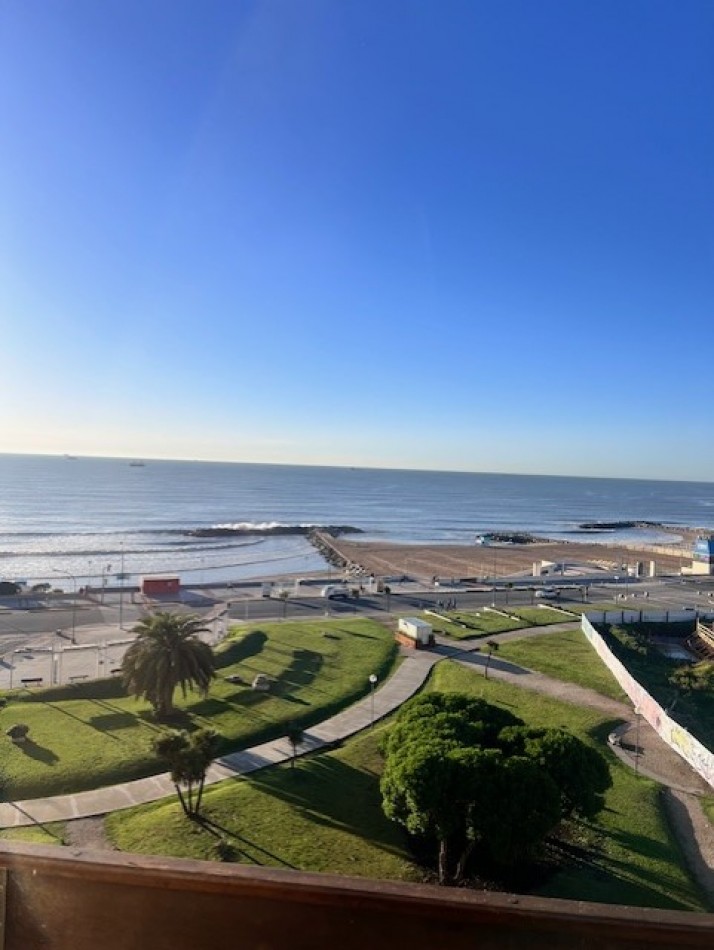 VENTA, CON RENTA !!! DEPARTAMENTO VISTA PLENA AL MAR, FRENTE AL MAR Y LA PLAZA ESPAÑA, 3 AMB. CON DEPENDENCIAS Y COCHERA
