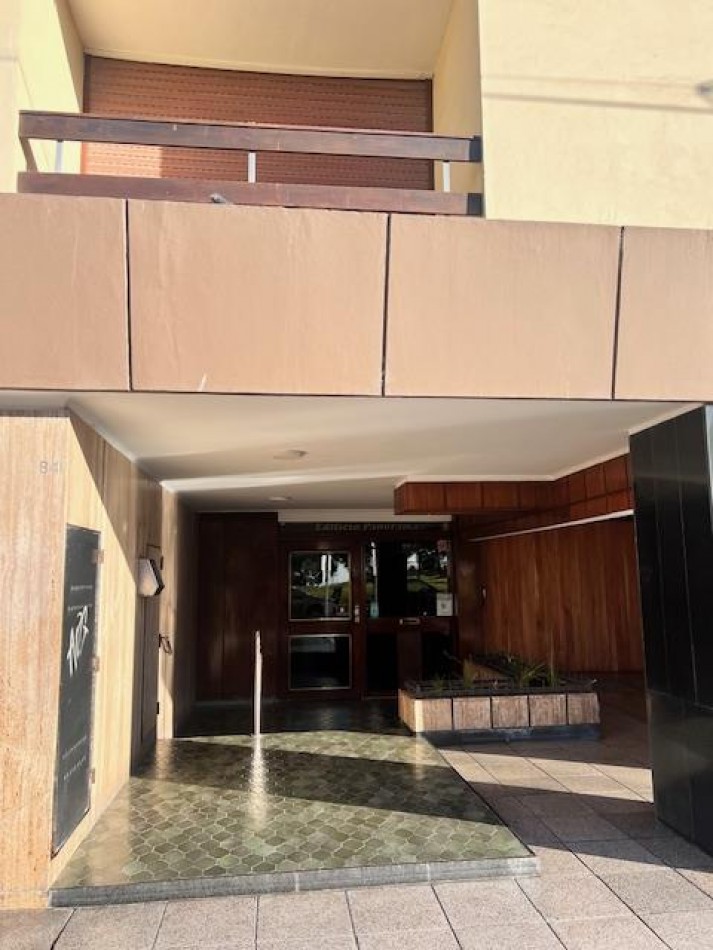 VENTA, CON RENTA !!! DEPARTAMENTO VISTA PLENA AL MAR, FRENTE AL MAR Y LA PLAZA ESPAÑA, 3 AMB. CON DEPENDENCIAS Y COCHERA