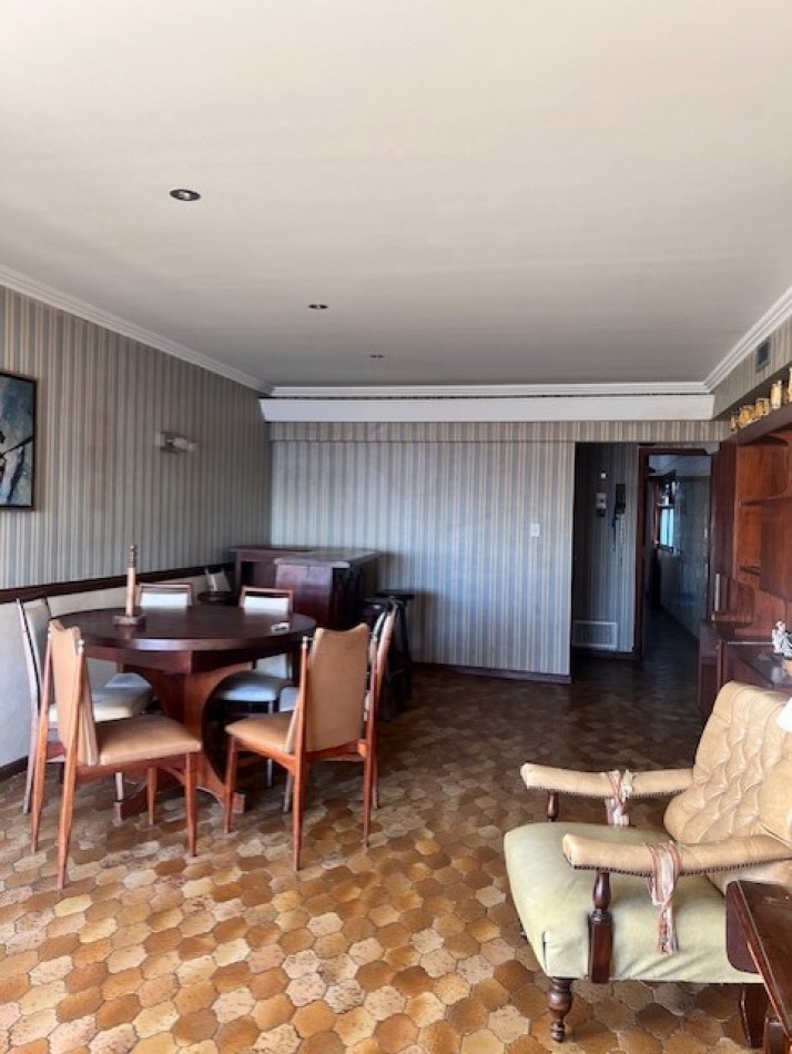 VENTA, CON RENTA !!! DEPARTAMENTO VISTA PLENA AL MAR, FRENTE AL MAR Y LA PLAZA ESPAÑA, 3 AMB. CON DEPENDENCIAS Y COCHERA