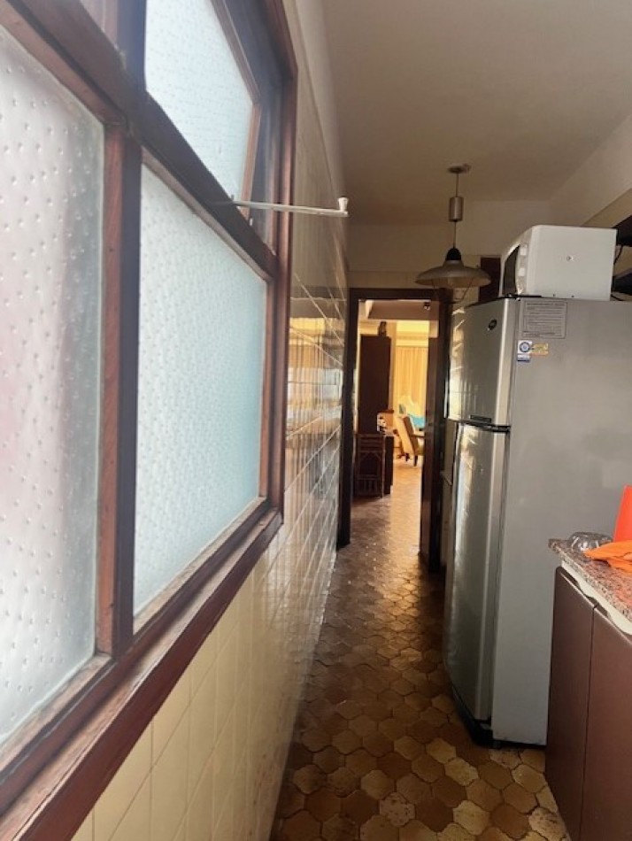 VENTA, CON RENTA !!! DEPARTAMENTO VISTA PLENA AL MAR, FRENTE AL MAR Y LA PLAZA ESPAÑA, 3 AMB. CON DEPENDENCIAS Y COCHERA