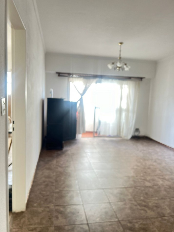 Alquiler anual departamento 4 ambientes zona Cerrito y Solis, 4 amb. balcon y cochera