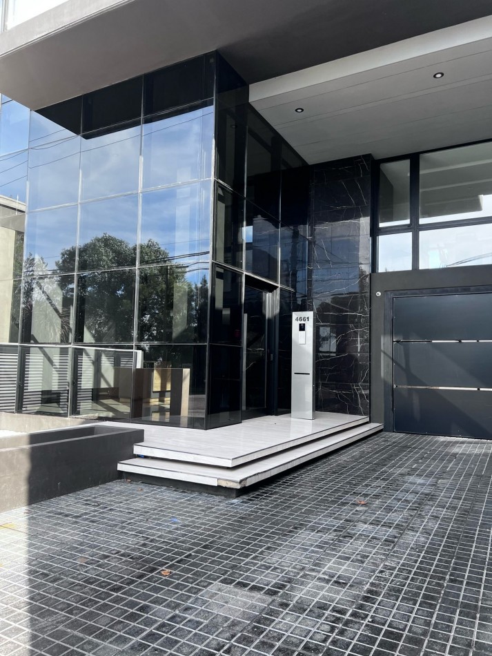 DEPARTAMENTO 2 AMBIENTES CON COCHERA EN EDIFICIO NUEVO FRENTE AL MAR!