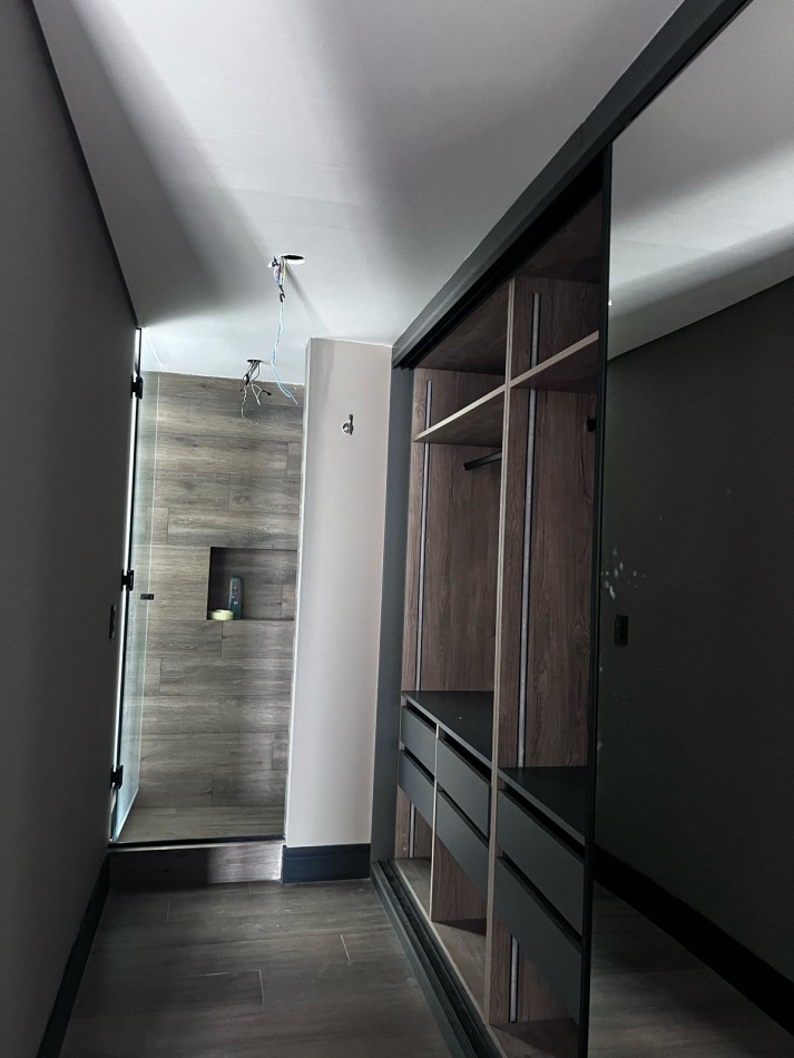 DEPARTAMENTO 2 AMBIENTES CON COCHERA EN EDIFICIO NUEVO FRENTE AL MAR!