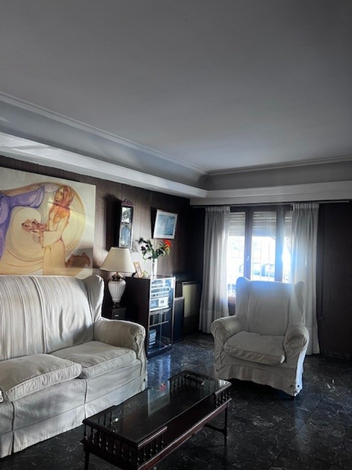 Venta chalet Mar del Plata amplio chalet uso familiar y o comercil  6  ambientes zona San Jose 