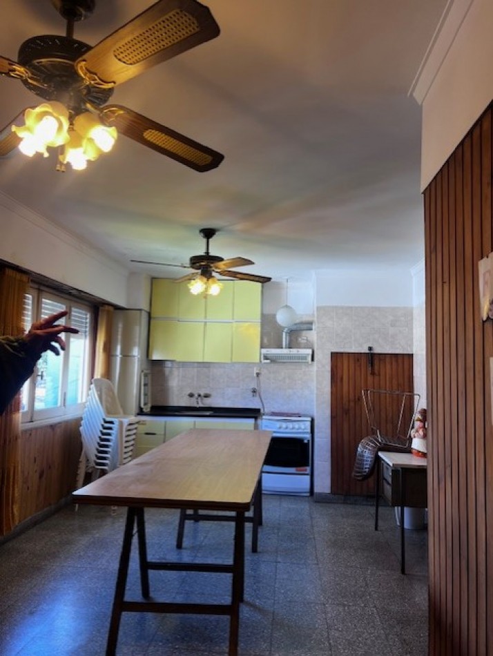 Venta chalet Mar del Plata amplio chalet uso familiar y o comercil  6  ambientes zona San Jose 