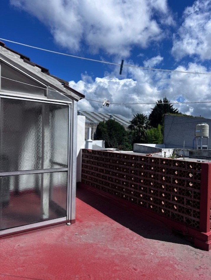 Venta chalet Mar del Plata amplio chalet uso familiar y o comercil  6  ambientes zona San Jose 