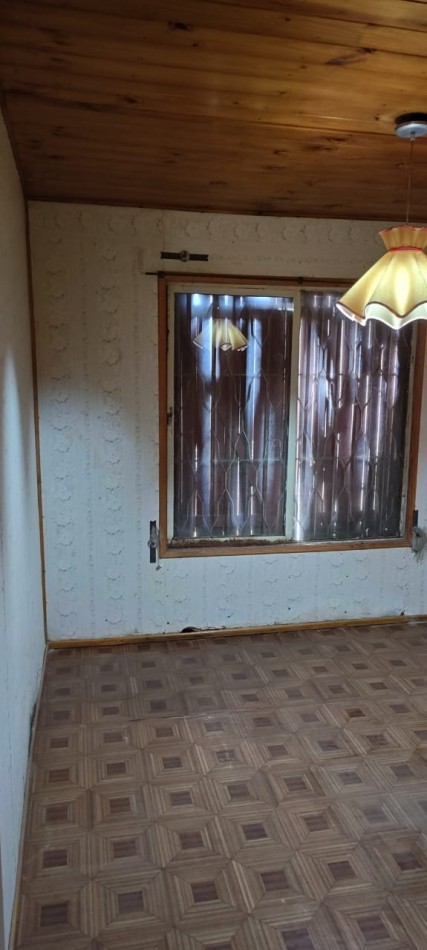 CHALET EN VENTA, ZONA CAMET,  A 200 MTS. DEL MAR ,  3 AMB.Y PARQUE