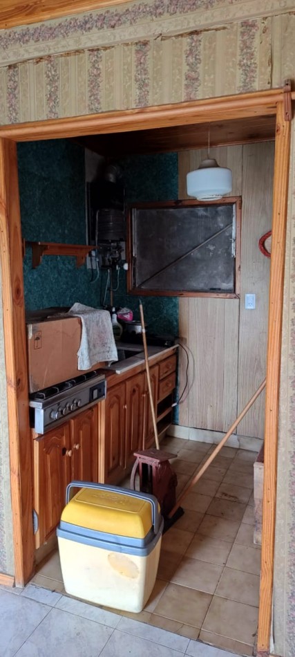 CHALET EN VENTA, ZONA CAMET,  A 200 MTS. DEL MAR ,  3 AMB.Y PARQUE