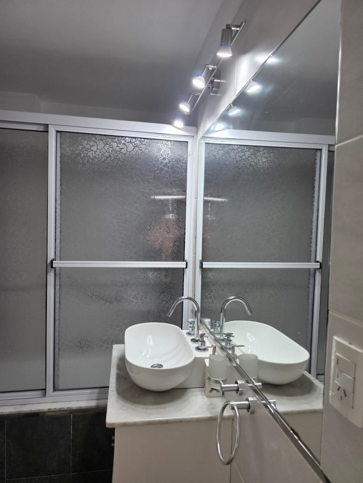 NUEVO VALOR !!!!! venta PLAYA CHICA, Mar del Plata,  2 amb. con cochera a metros del mar, excelente opcion  !!! IM - PER -  DI - BLE !1!!