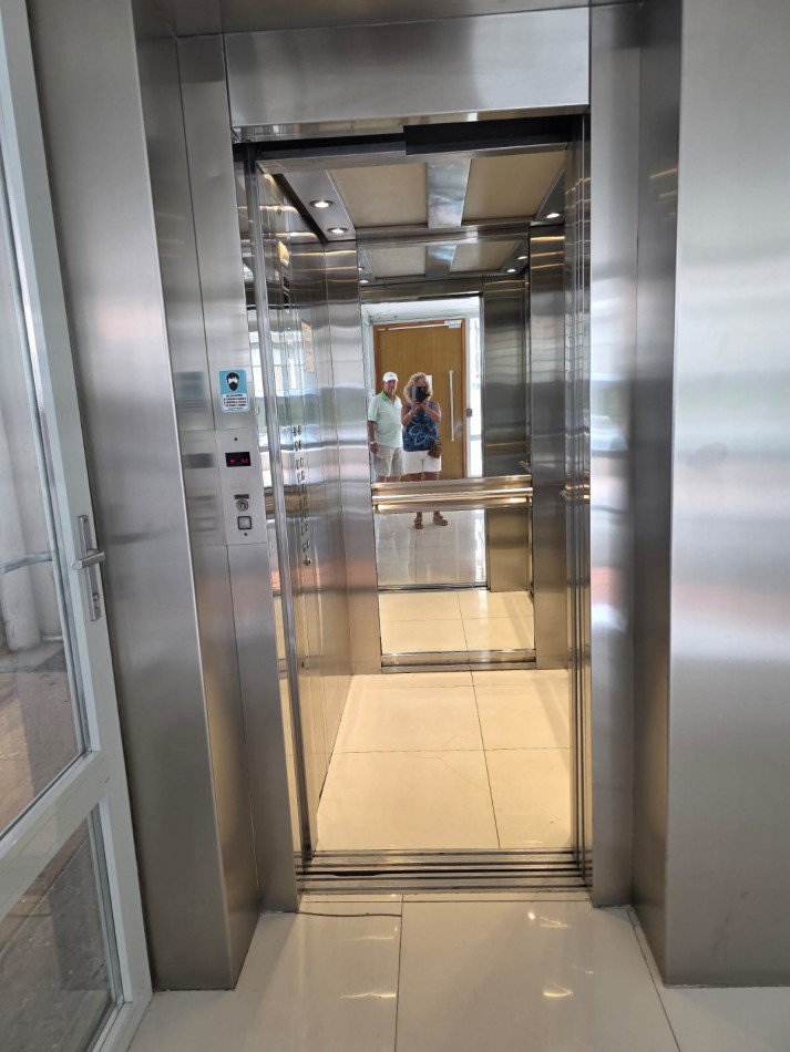 NUEVO VALOR !!!!! venta PLAYA CHICA, Mar del Plata,  2 amb. con cochera a metros del mar, excelente opcion  !!! IM - PER -  DI - BLE !1!!