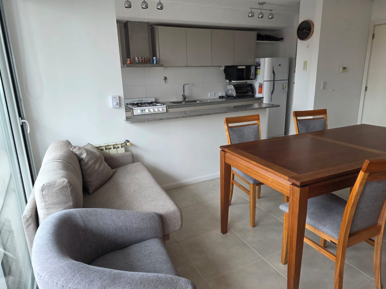 NUEVO VALOR !!!!! venta PLAYA CHICA, Mar del Plata,  2 amb. con cochera a metros del mar, excelente opcion  !!! IM - PER -  DI - BLE !1!!