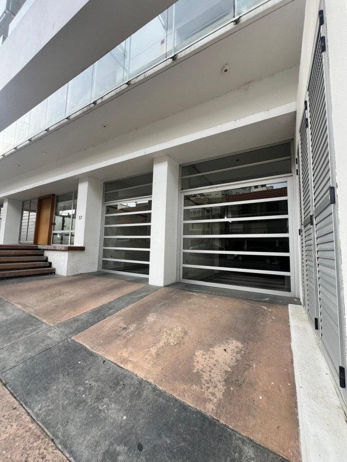 NUEVO VALOR !!!!! venta PLAYA CHICA, Mar del Plata,  2 amb. con cochera a metros del mar, excelente opcion  !!! IM - PER -  DI - BLE !1!!