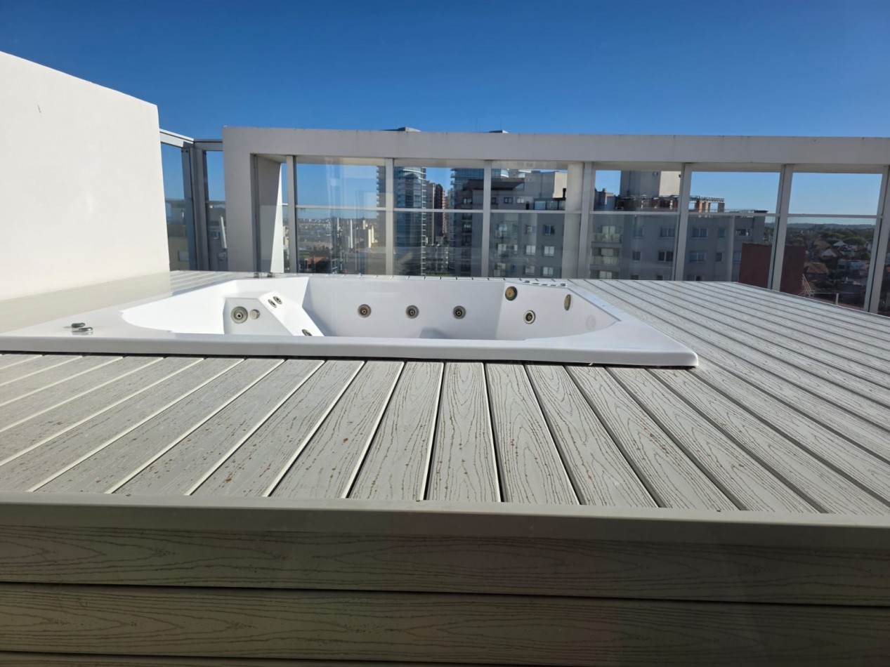 NUEVO VALOR !!!!! venta PLAYA CHICA, Mar del Plata,  2 amb. con cochera a metros del mar, excelente opcion  !!! IM - PER -  DI - BLE !1!!