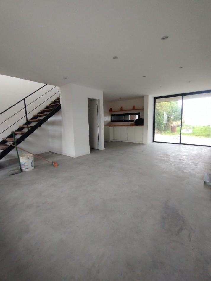 VENTA DE DUPLEX  !!!!! ACTUALIZADO PRECIO DE ESTE  HERMOSOS DUPLEX, A POCAS  CUADRAS DEL MAR,  ZONA SUR DE MDP, 3 COMODOS AMBIENTES, DISENO MODERNO, VELO !!!