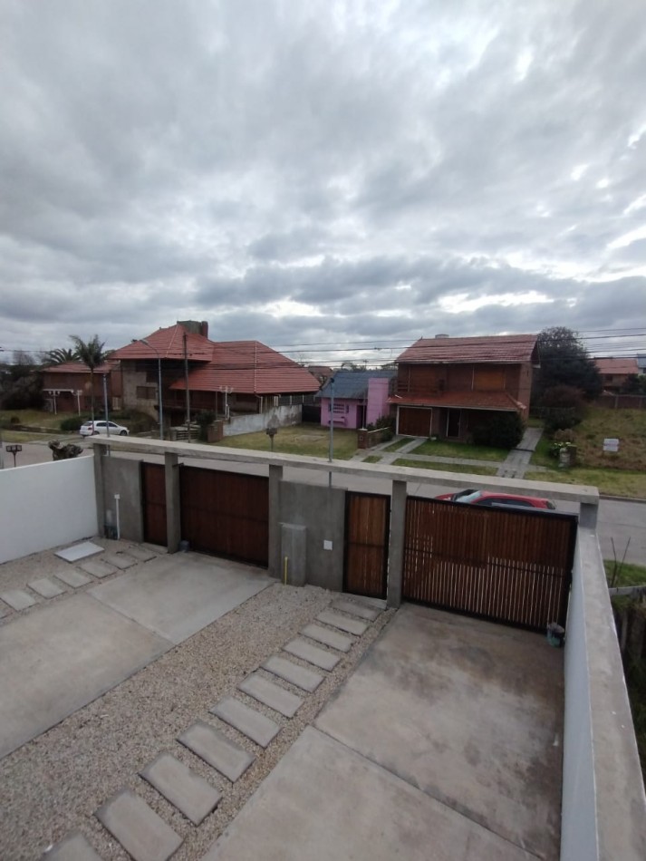 VENTA DE DUPLEX  !!!!! ACTUALIZADO PRECIO DE ESTE  HERMOSOS DUPLEX, A POCAS  CUADRAS DEL MAR,  ZONA SUR DE MDP, 3 COMODOS AMBIENTES, DISENO MODERNO, VELO !!!