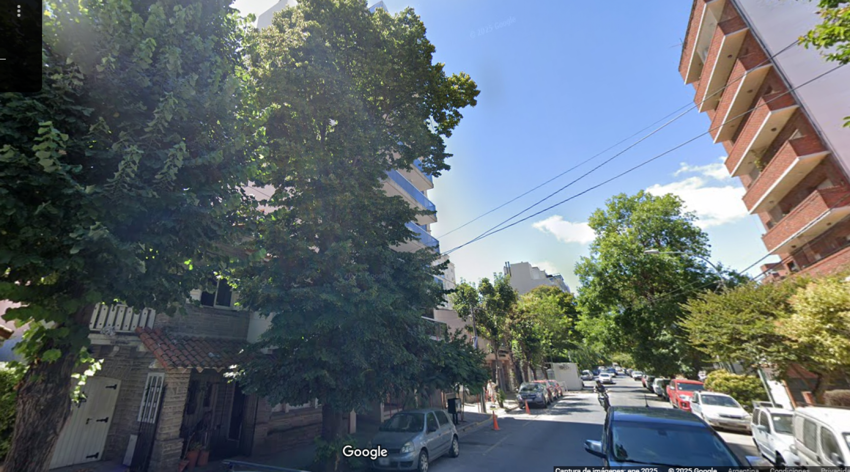 OPORTUNIDAD ***VENTA PH 3 AMB.  CON GARAJE Y PATIO, RAWSON Y CORDOBA, A RECICLAR !!!! INVERSORES !!!!