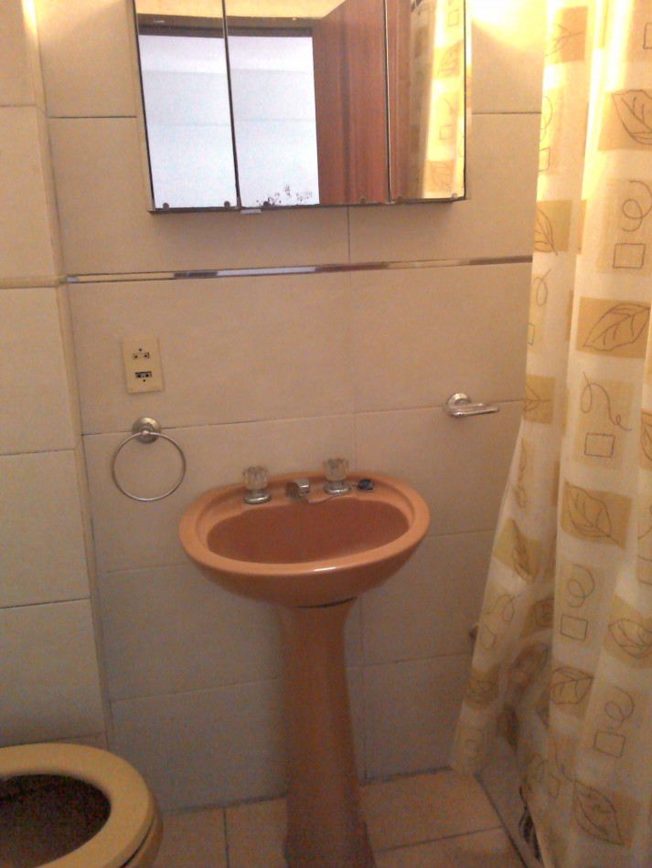 ALQUILER DPTO. 1 AMB. AL FRENTE CON BALCON, ZONA ALDREY