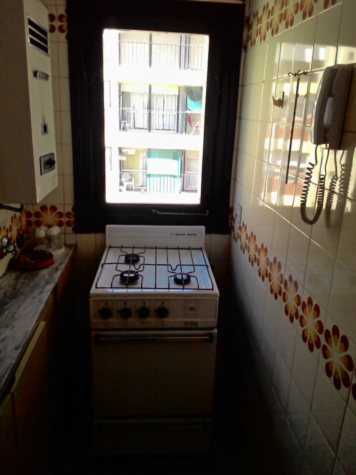 ALQUILER DPTO. 1 AMB. AL FRENTE CON BALCON, ZONA ALDREY