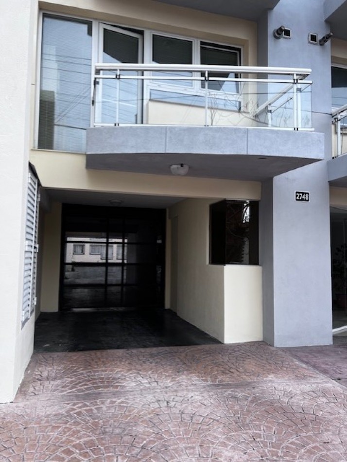 ALQUILER 24 MESES, MAR DEL PLATA,  ZONA CHAUVIN, 3 AMB. AL  FRENTE CON BALCON Y COCHERA