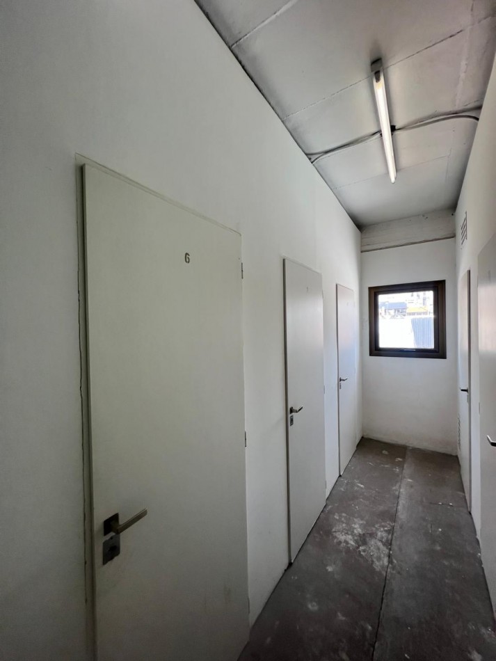 ALQUILER 24 MESES, MDP, IMPACTANTE PISO DE 3 AMB. LIVING COMEDOR, COCINA COMEDOR, LAVADERO , BALCONES, DOS COCHERAS, VISTA PLENA AL MAR  DESDE TODOS LOS AMBIENTES, UNICO !!!!