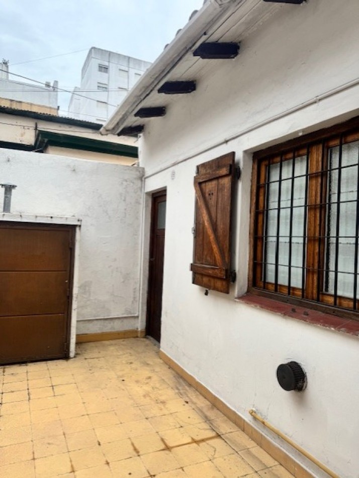 NUEVO VALOR !!! VENTA CHALET ESTILO MDP. ZONA PLAZA MITRE, IDEAL INVERSION O PROFESIONAL Y COMERCIAL