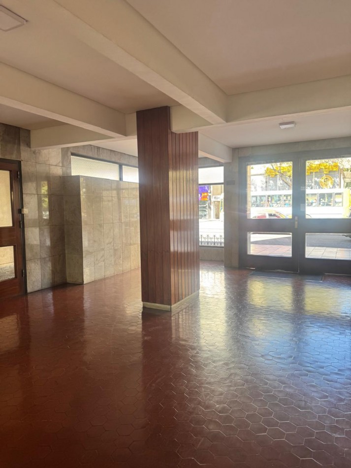 SUPER VENTA DEPARTAMENTO EN MDP, ZONA CENTRO,  3 AMBIENTES EN DUPLEX CON COCHERA