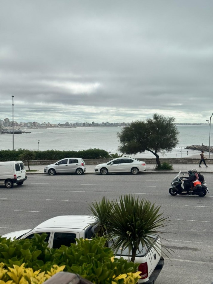 MAR DEL PLATA FRENTE AL MAR !!!!! DEPARTAMENTO 4 AMBIENTES CON ESP. COCHERA, EN VENTA, CON VISTA AL COTRAFRENTE, EDIFICIO  FRENTE AL TORREON DEL MONJE !!!!